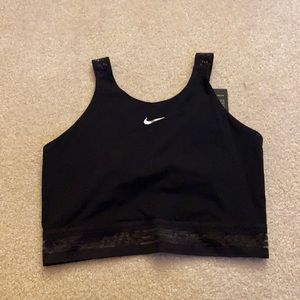 Nike Crop Top